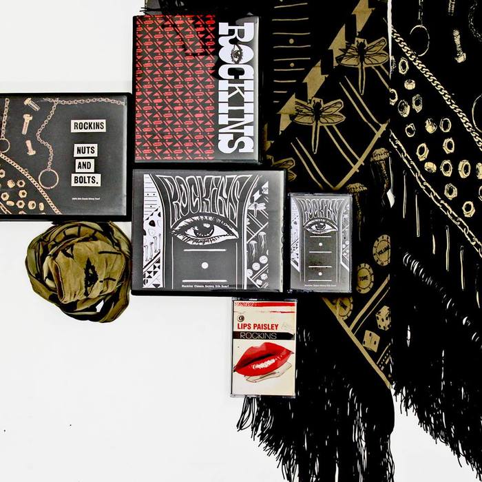 強勢新品牌進駐預告!來自英國,搖滾味十足的絲巾品牌 Rockins,以非常「倫敦」的搖滾奢華風格走紅,在國際時尚圈已累積不少名人粉絲,像是超模 Kate Moss 就是其一。